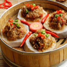 圆笼芋头蒸肉的做法 圆笼芋头蒸肉的做法