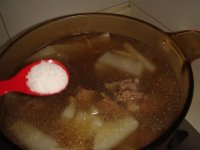 羊排萝卜汤的做法
