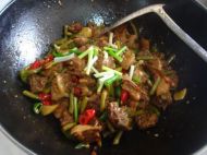 酸豆角烧鸭的做法