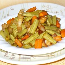 酸豆角炒五花肉的做法