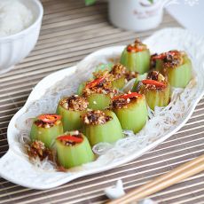 蒜蓉粉丝蒸丝瓜——下酒菜的做法 蒜蓉粉丝蒸丝瓜——下酒菜的做法