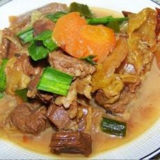 酸菜炖羊肉的做法 酸菜炖羊肉的做法