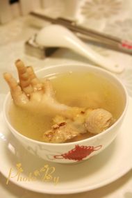 花旗参炖鸡脚汤的做法