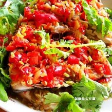 剁椒鱼头豆腐的做法 剁椒鱼头豆腐的做法