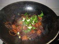 豆角干焖五花肉的做法
