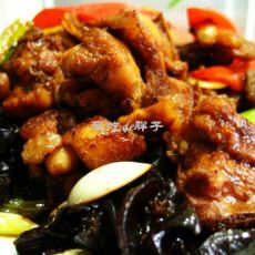 辣子鸡腿的做法 辣子鸡腿的做法