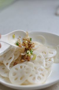 葱油藕片的做法