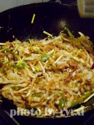 尖椒肉丝炒酸菜（酸圆白菜）的做法