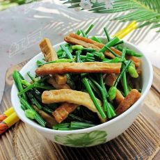 简单家常菜---韭菜苔炒豆腐的做法 简单家常菜---韭菜苔炒豆腐的做法
