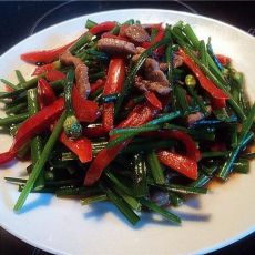 家常菜肉丝炒韭菜花的做法 家常菜肉丝炒韭菜花的做法