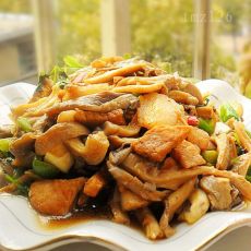 平菇炒肉片的做法 平菇炒肉片的做法