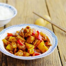 鱼香菠萝鸡丁的做法 鱼香菠萝鸡丁的做法