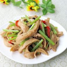 毛芹炒面筋的做法 毛芹炒面筋的做法