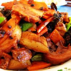 回锅猪头肉的做法 回锅猪头肉的做法