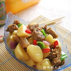 腊鸭焖土豆的做法 腊鸭焖土豆的做法
