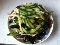 黄瓜拌豆干的做法