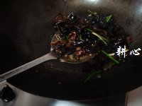 木耳炒里脊肉的做法