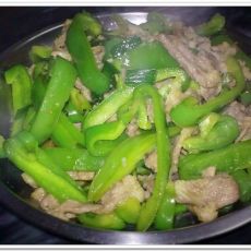 青椒炒肉片的做法 青椒炒肉片的做法