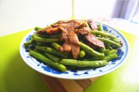 豆角炒叉烧的做法