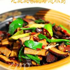 柴火香干炒薰肉的做法 柴火香干炒薰肉的做法
