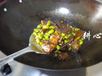 毛豆烧排骨的做法