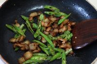 辣子炒肉的做法