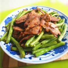 豆角炒叉烧的做法 豆角炒叉烧的做法