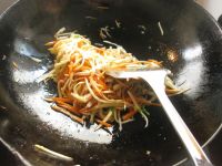 茭白胡萝卜肉丝的做法
