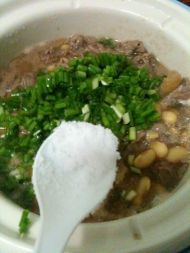 黄豆焖牛肉的做法