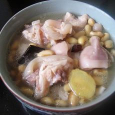 黄豆炖猪爪的做法 黄豆炖猪爪的做法
