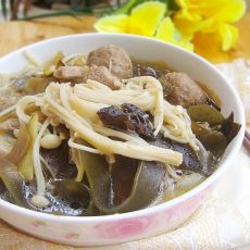 金针菇牛肉丸汤煲的做法 金针菇牛肉丸汤煲的做法
