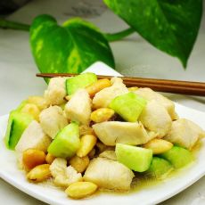 清炒杏仁鸡丁的做法 清炒杏仁鸡丁的做法