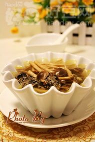 茶树菇煲乌鸡的做法
