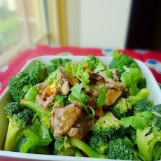 冬菇牛肉西兰花的做法 冬菇牛肉西兰花的做法