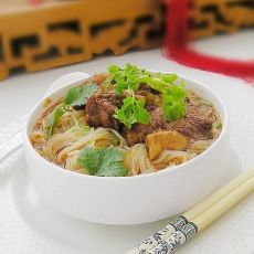 排骨米线的做法 排骨米线的做法