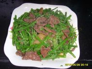 牛肉炒龙须菜的做法