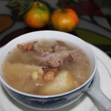 花生眉豆煲淮山猪骨的做法
