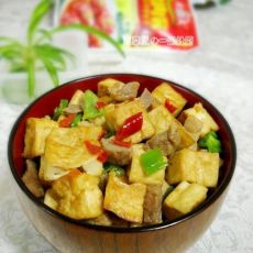 酱肉丁豆腐的做法 酱肉丁豆腐的做法
