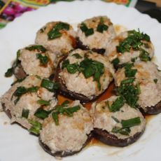 马蹄瘦肉酿香菇的做法