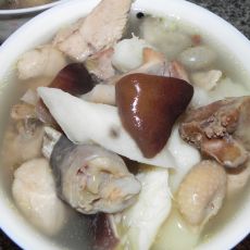香菇炖鸡汤的做法
