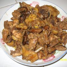 电饭煲香菇焖鸡的做法 电饭煲香菇焖鸡的做法