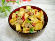 酱肉丁豆腐的做法