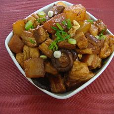 豆泡红烧肉的做法 豆泡红烧肉的做法