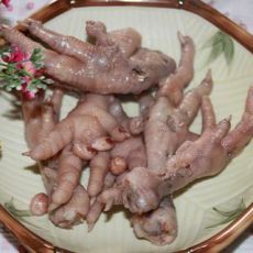 花生煲鸡脚的做法 花生煲鸡脚的做法
