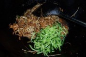 肉丝金针菇的做法