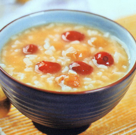 首乌桂圆大枣粥
