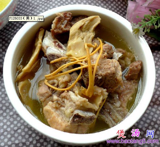虫草花菌菇排骨汤