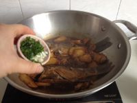 野生鲫鱼红烧山药的做法