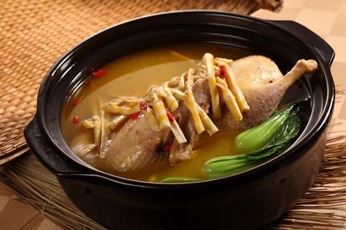老鸭煲的做法