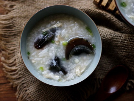 鸡丝皮蛋粥